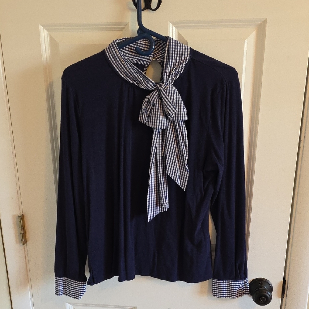 Elegant Navy Top with Checkered Accents